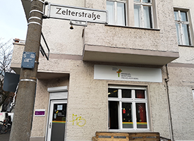 Eingang zur Tagesstätte im Sozialprojekt Prenzlauer Berg